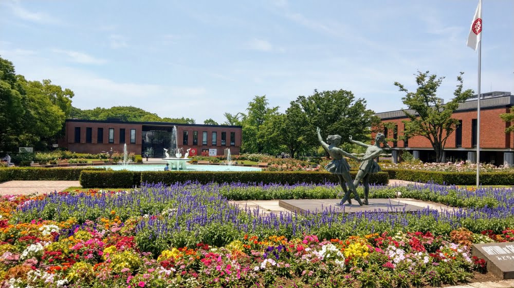 石橋文化センタ