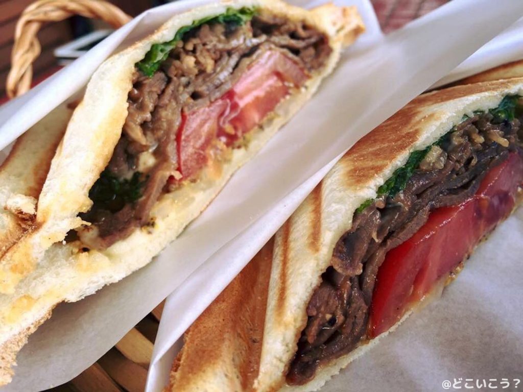 伊都ホットサンド笑顔